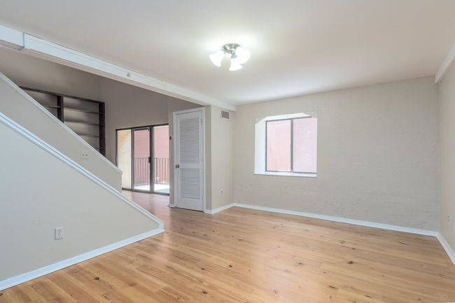 APT-34 - 107 S Front St, Condo with 2 bedrooms, 1 bathrooms and null parking in Memphis TN | Image 5