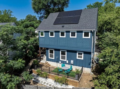 2-1210 Luna St, Austin, TX, 78721-1230 | Card Image