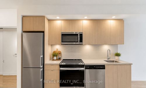 316e-8868 Yonge St, Richmond Hill, ON, L4C1Z8 | Card Image