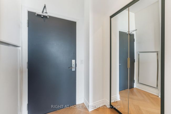 LPH02 - 608 Richmond St W, Condo with 2 bedrooms, 2 bathrooms and null parking in Toronto ON | Image 8