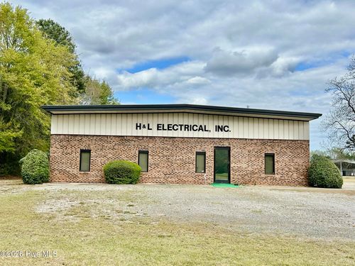 17421 Plant Rd, Laurinburg, NC, 28352-0448 | Card Image