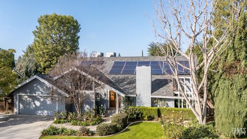 1501 Westbourne Way, Bakersfield, CA, 93309-3590 | Card Image