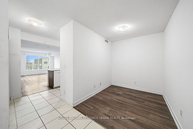 315 - 8 Trent Ave, Condo with 2 bedrooms, 1 bathrooms and null parking in Toronto ON | Image 6