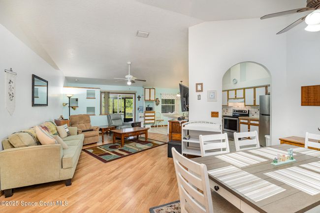 751 Glencove Ave Nw, House other with 3 bedrooms, 2 bathrooms and null parking in PALM BAY FL | Image 5