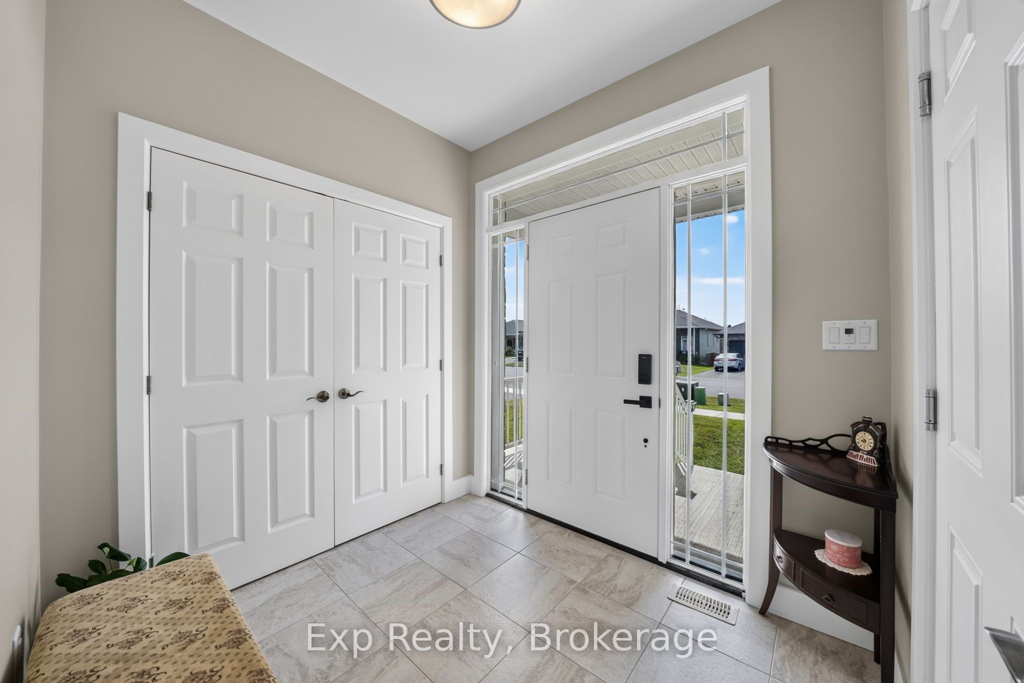 Residential in Loyalist 4