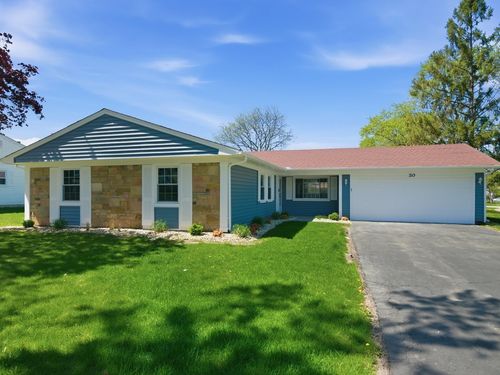 20 Emerson Dr, Schaumburg, IL, 60194-3933 | Card Image