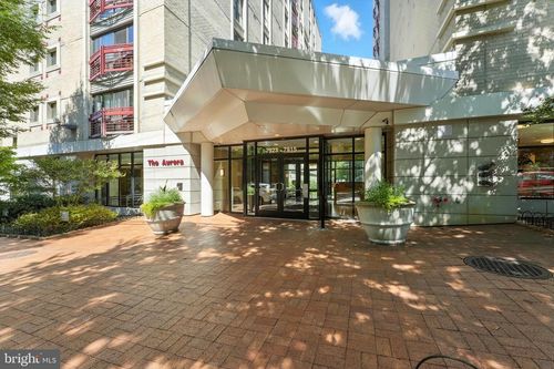 303-7923 Eastern Ave, SILVER SPRING, MD, 20910-5803 | Card Image
