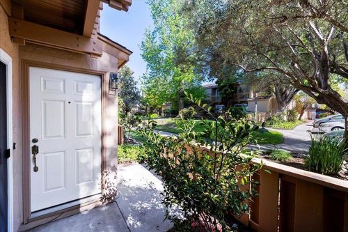 16-125 Connemara Way, Sunnyvale, CA, 94087 | Card Image