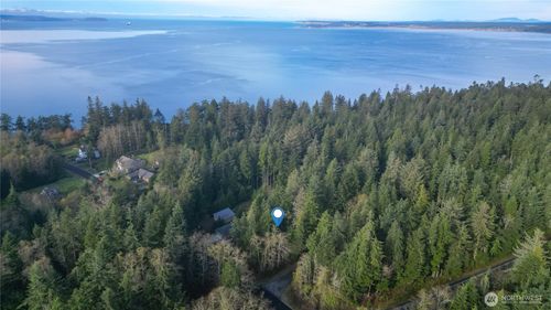 3078 Spahr Rd, Greenbank, WA, 98253-9716 | Card Image