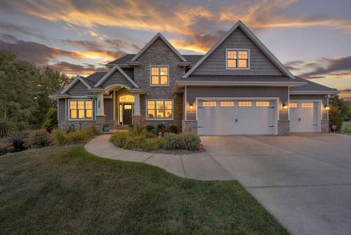 3400 Amber Lane, LEDGEVIEW, WI, 54311 | Card Image