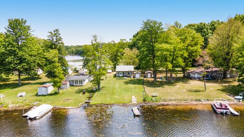 60858 Lilly Lake Dr, Jones, MI, 49061-9605 | Card Image