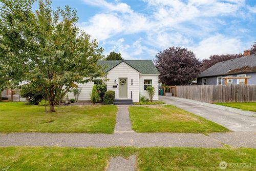 1612 Cleveland Ave, Mount Vernon, WA, 98273-5213 | Card Image