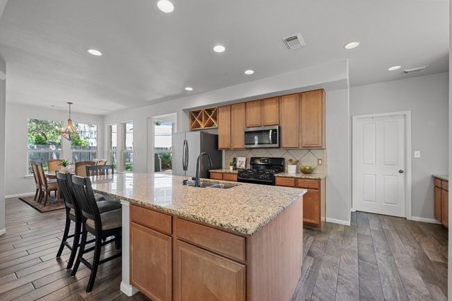 10216 Chaska Cv, House other with 4 bedrooms, 3 bathrooms and 2 parking in Austin TX | Image 8