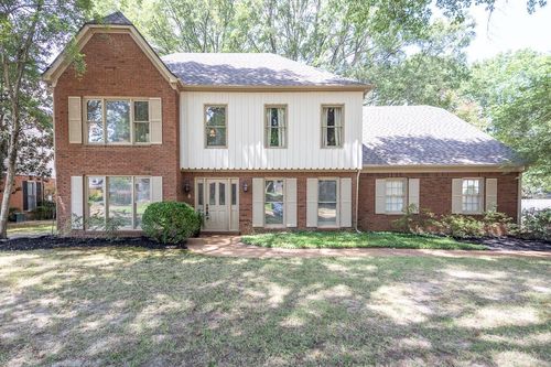 2271 Coathbridge Dr, Germantown, TN, 38139-5422 | Card Image