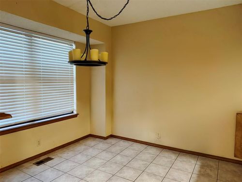 1913 Singingwood Avenue, Edmond, OK, 73013 | Card Image