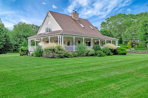 600 Shipyard Ln, East Marion, NY, 11939-1227 | Card Image