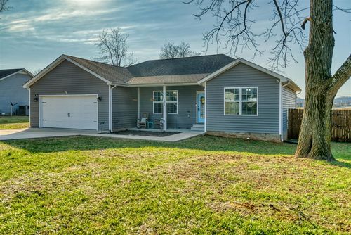 101 Creekwood Dr, Russellville, KY, 42276-2376 | Card Image