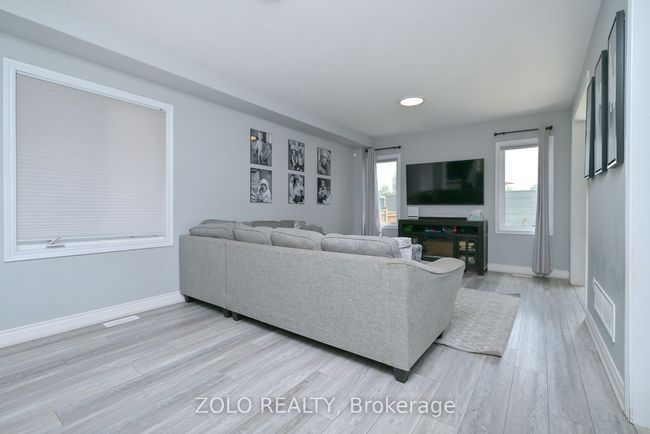 69 Walker Blvd, House other with 3 bedrooms, 4 bathrooms and 2 parking in Alliston ON | Image 4
