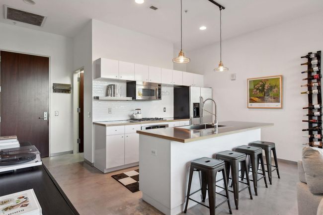 UNIT-318 - 5601 Smetana Dr, Condo with 1 bedrooms, 1 bathrooms and null parking in Minnetonka MN | Image 5