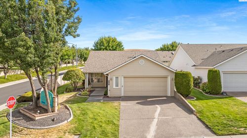 3101 W 34th Ave, Kennewick, WA, 99337-2591 | Card Image