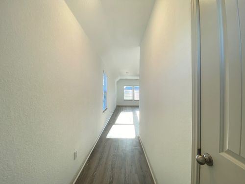 203 Sweetwater Creek Ln, Hutto, TX, 78634-2478 | Card Image