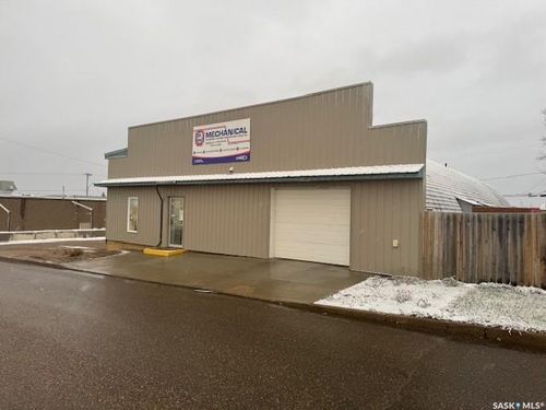 781 106th St, North Battleford, SK, S9A1V9 | Card Image
