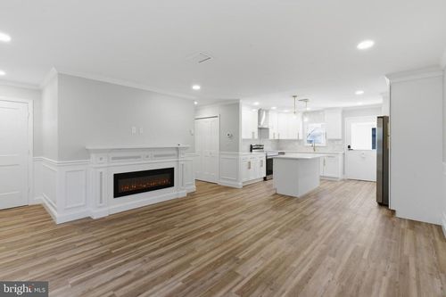 60 Buckingham Dr, Lakewood, NJ, 08701 | Card Image