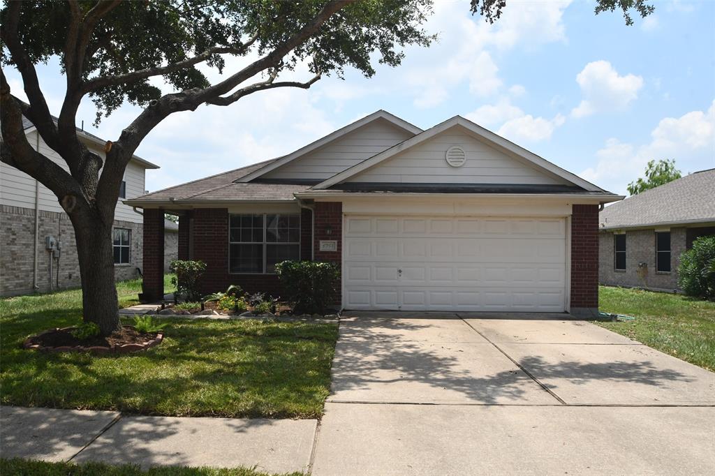Barker Bend Ln, Katy, TX 77449