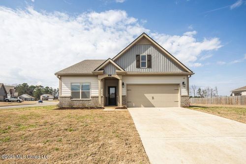 87 Banks Blvd, Byhalia, MS, 38611-1090 | Card Image