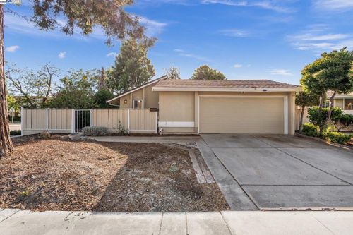 5399 Garrison Cir, San Jose, CA, 95123-2116 | Card Image