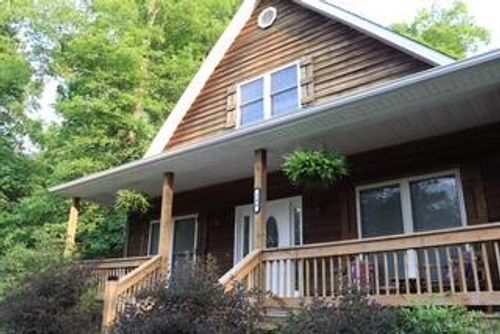 246 Clover Leaf Circle, Burnside, KY, 42519 | Card Image