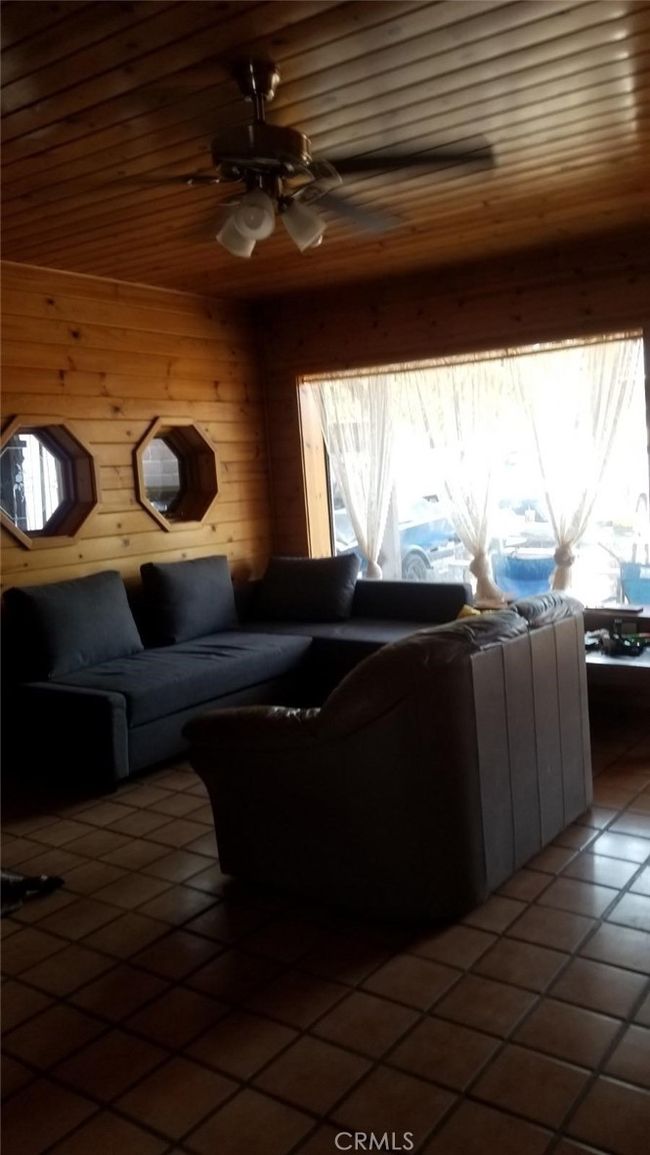 29970 Woodford Tehachapi Rd, Home with 2 bedrooms, 2 bathrooms and 1 parking in Keene CA | Image 10