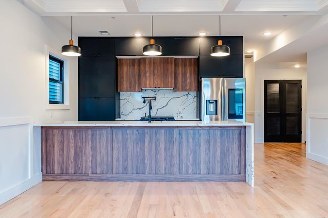 2 - 141 Sherman Ave, Condo with 3 bedrooms, 2 bathrooms and null parking in Jersey City NJ | Image 4