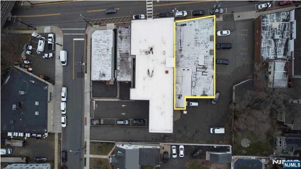 Commercial Sale in Lyndhurst 5