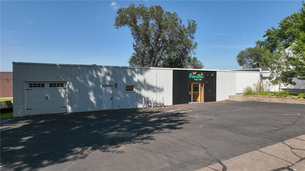 London Rd, Eau Claire, WI 54701
