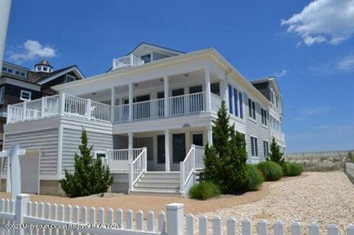 2 Bridge Ave, Bay Head, NJ, 08742-4748 | Card Image