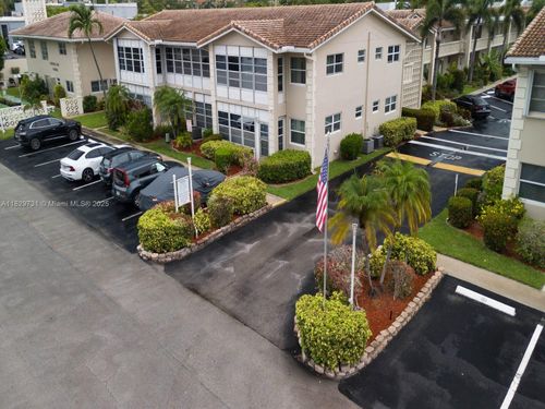 apt-202c-2121 Ne 42nd Ct, Lighthouse Point, FL, 33064-9032 | Card Image