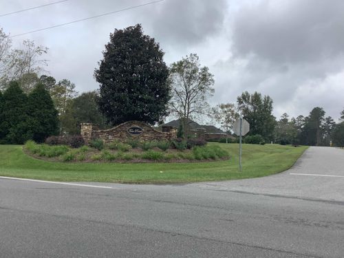 28 Twin Ponds Dr, HAVANA, FL, 32333-8224 | Card Image