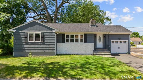 166 Collis St, West Haven, CT, 06516-3509 | Card Image