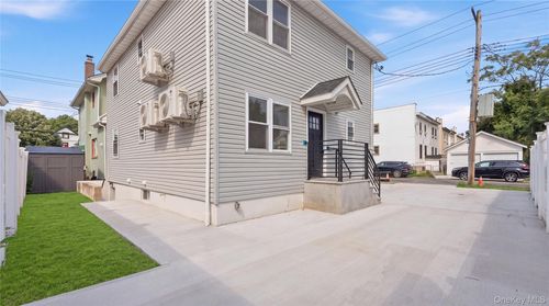 137-08 218th St, Laurelton, NY, 11413 | Card Image