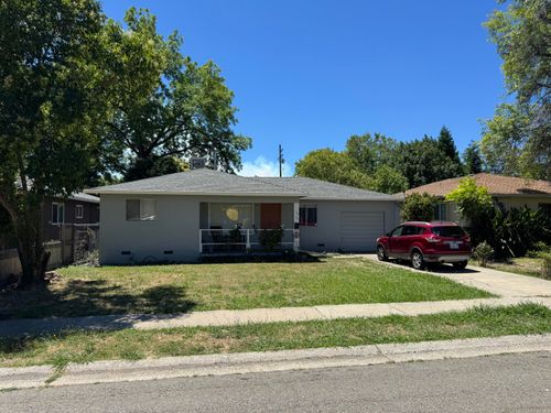 1015 Gold Street, Redding, CA, 96001 | Card Image