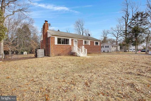 9202 Surratts Manor Dr, Clinton, MD, 20735-3005 | Card Image