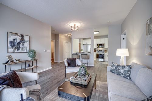 apt-115-100 Clydesdale Trl, Medina, MN, 55340-4560 | Card Image