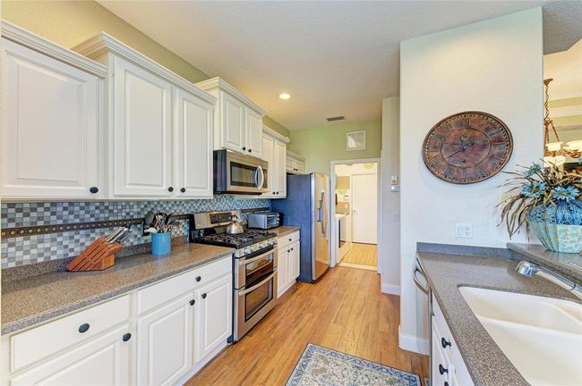 8906 Stone Harbour Loop, House other with 3 bedrooms, 2 bathrooms and null parking in BRADENTON FL | Image 21