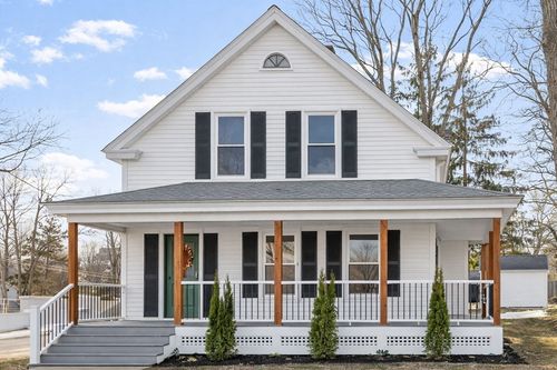 328 Oxford St N, Auburn, MA, 01501-1122 | Card Image