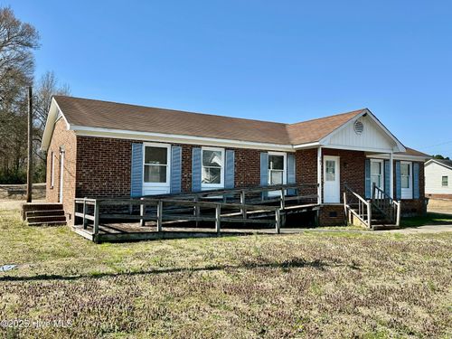 101 Sutton Dr, Windsor, NC, 27983-1823 | Card Image