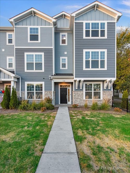 128 E Main St, Cary, IL, 60013-2206 | Card Image