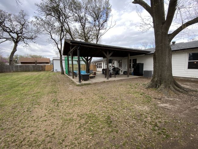 1704 S Houston St, House other with 3 bedrooms, 2 bathrooms and null parking in Kaufman TX | Image 24