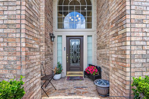2419 Bay Hill Dr, Baytown, TX, 77523-0722 | Card Image