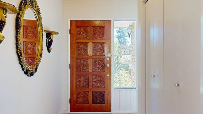 View of entrance foyer | Image 27